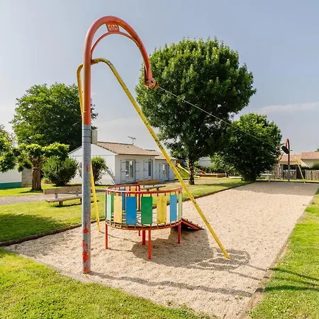 22 - Le Loriot - Village